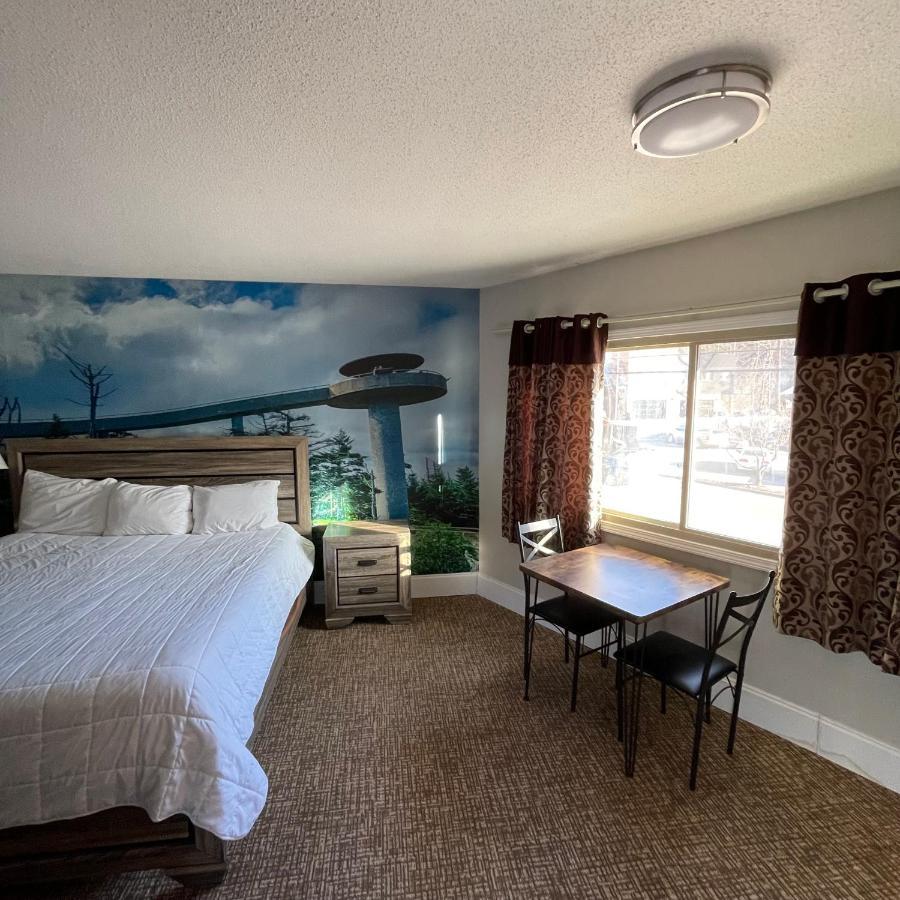 Country Town N' Suites Gatlinburg Eksteriør billede