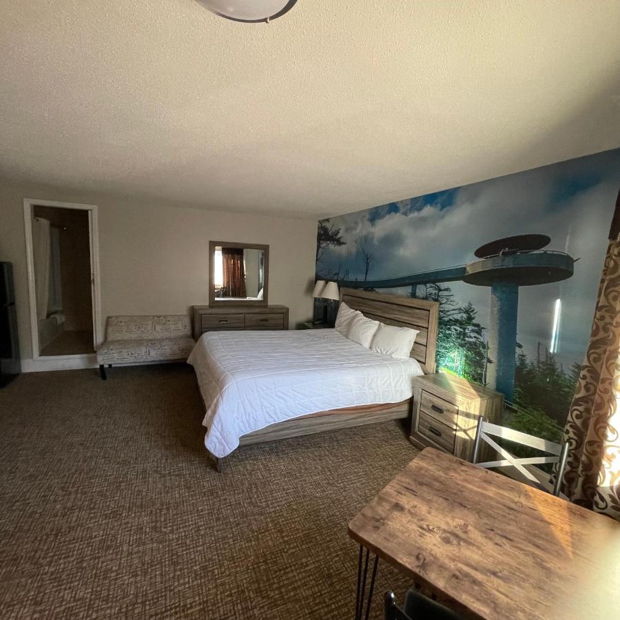 Country Town N' Suites Gatlinburg Eksteriør billede