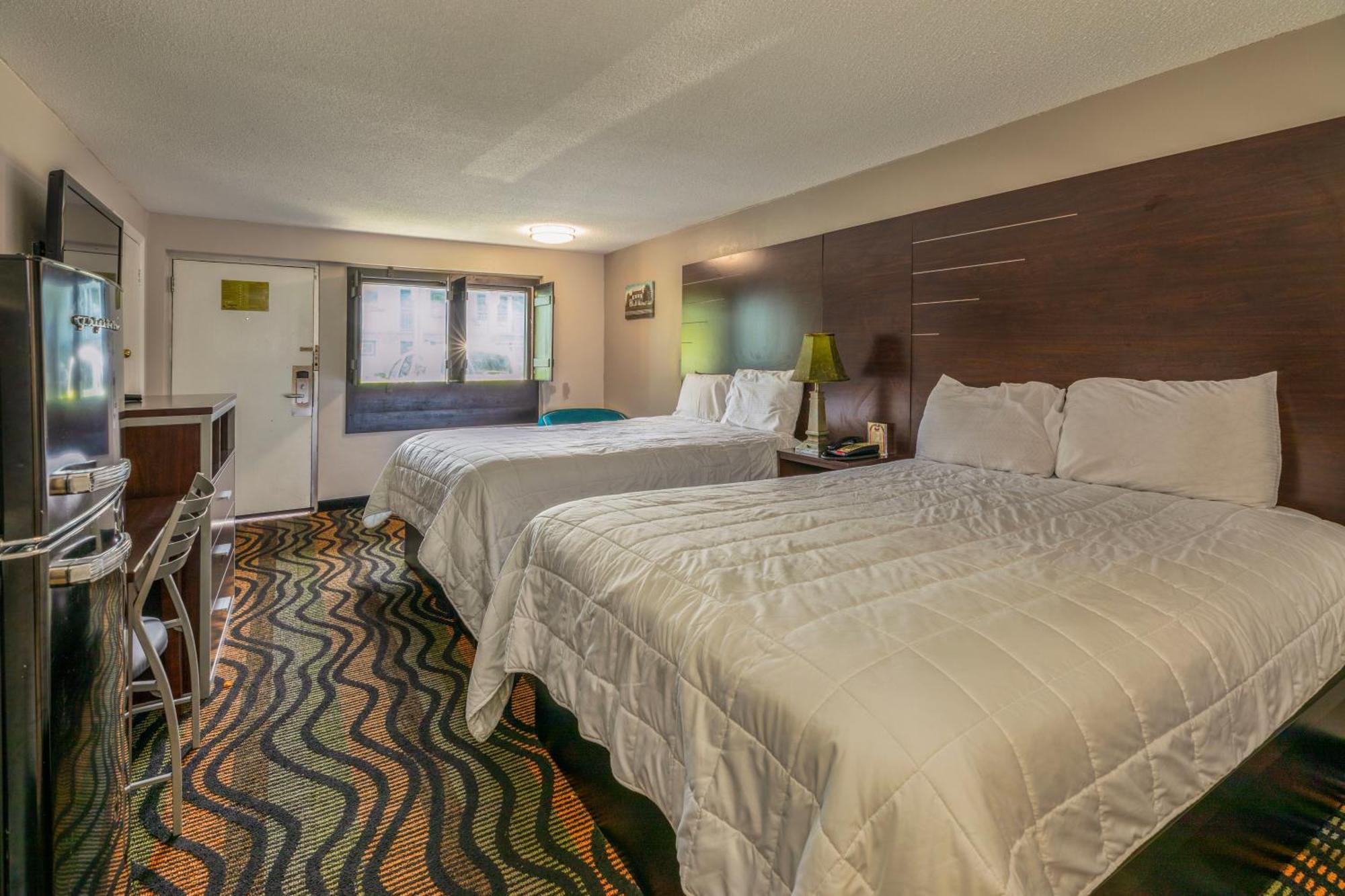 Country Town N' Suites Gatlinburg Eksteriør billede