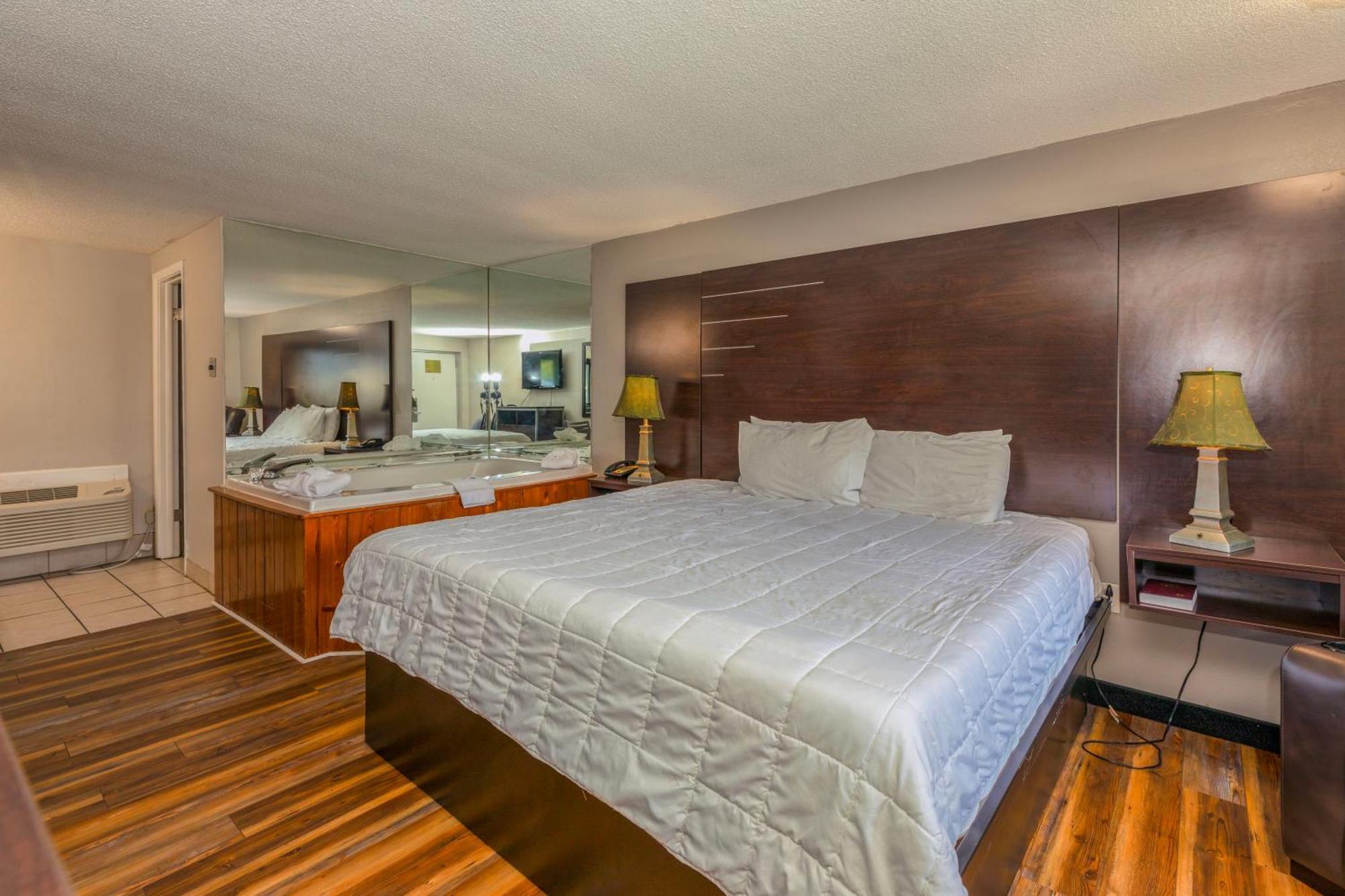 Country Town N' Suites Gatlinburg Eksteriør billede