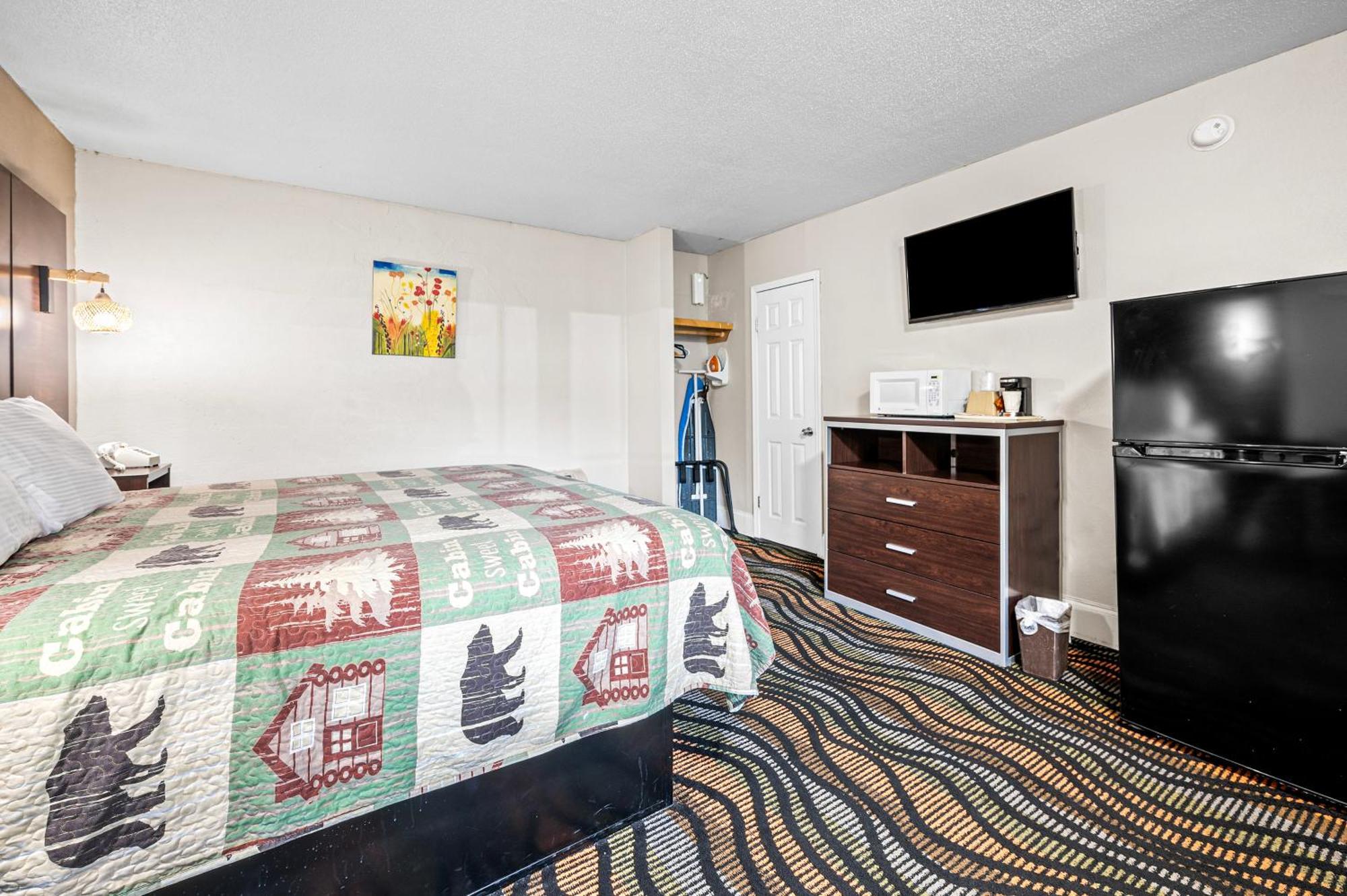 Country Town N' Suites Gatlinburg Eksteriør billede
