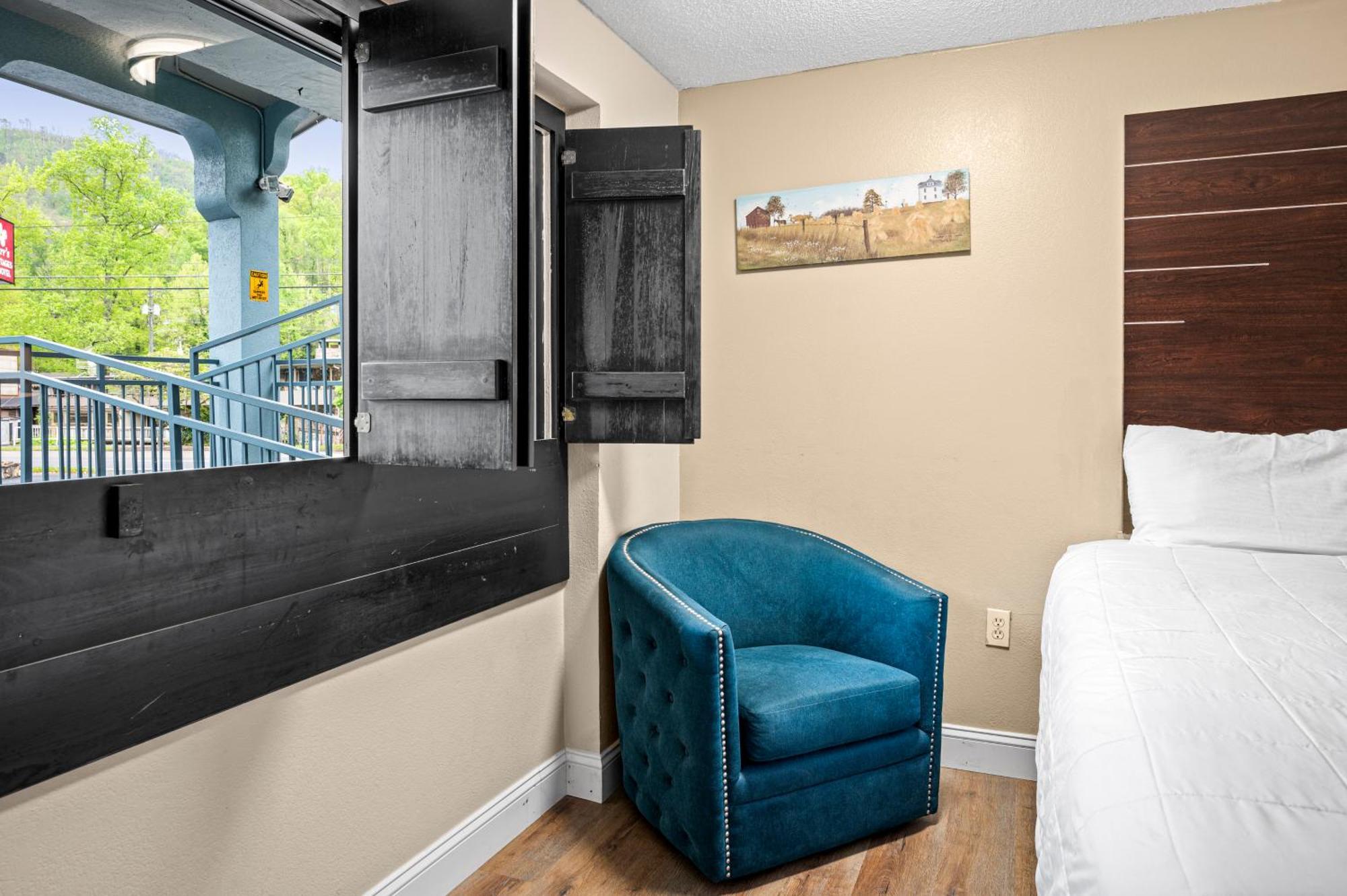 Country Town N' Suites Gatlinburg Eksteriør billede