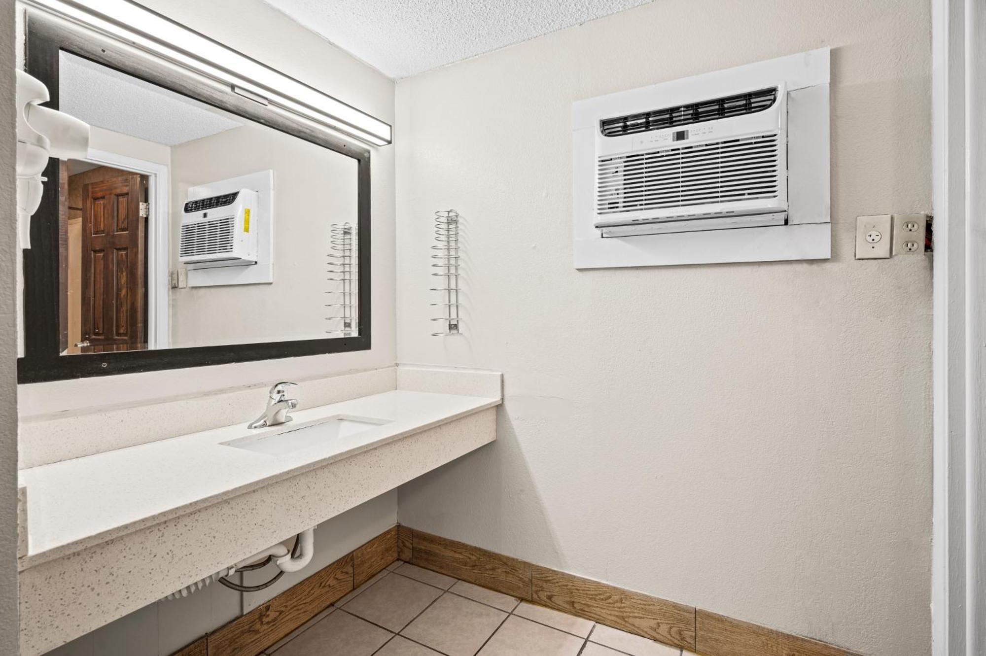 Country Town N' Suites Gatlinburg Eksteriør billede