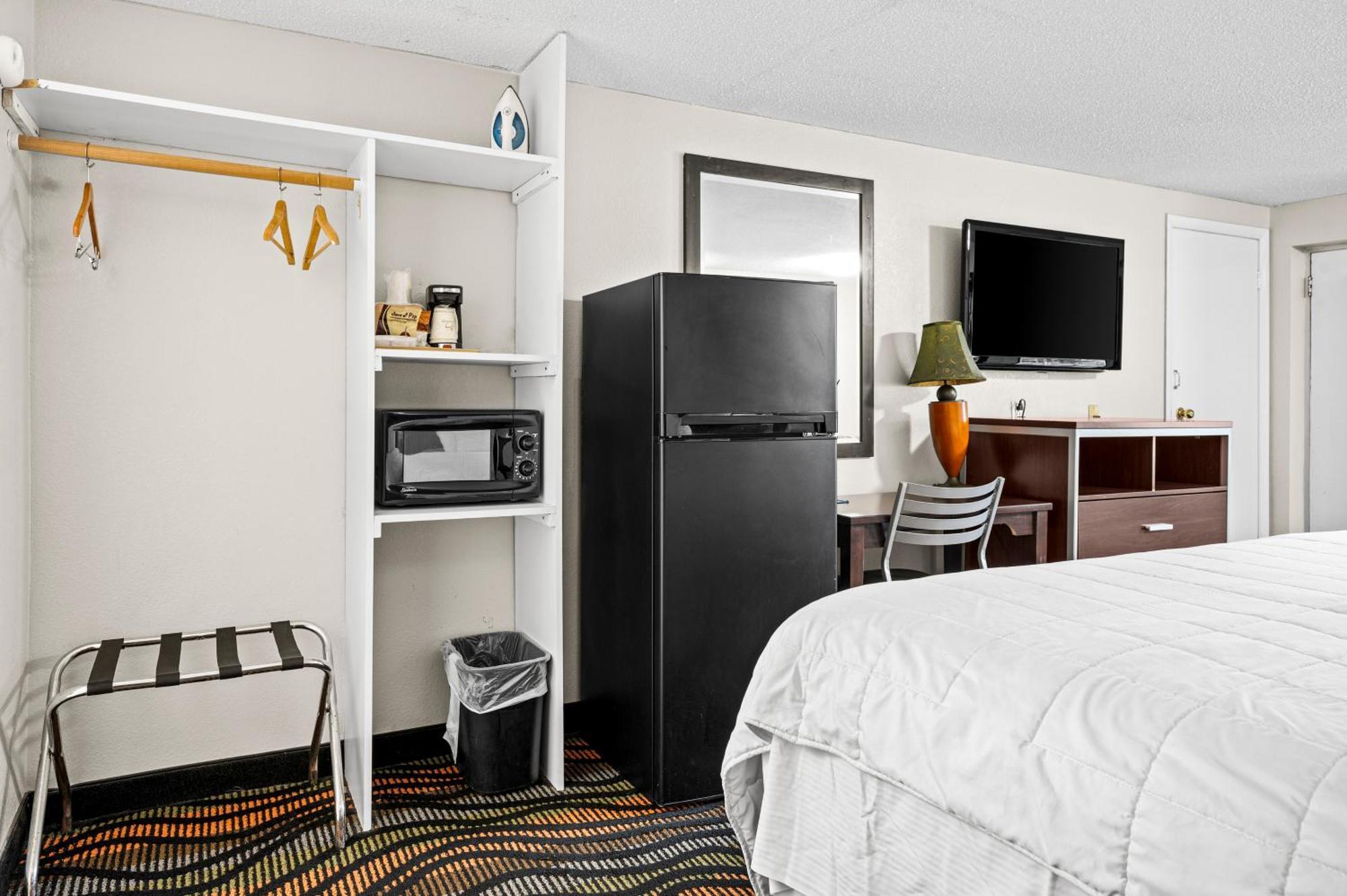 Country Town N' Suites Gatlinburg Eksteriør billede